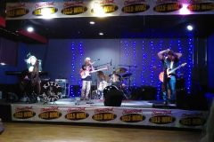 Kitty-Wampus-at-Slick-Willys